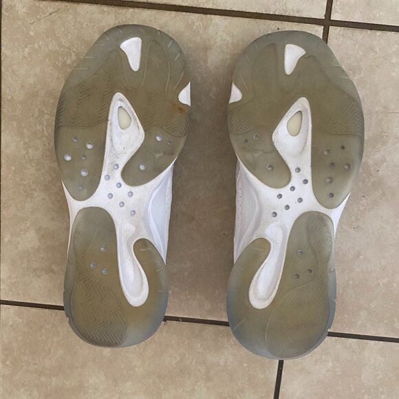 Jordan 11 Comfort Low White/Black - Picture 7 of 8